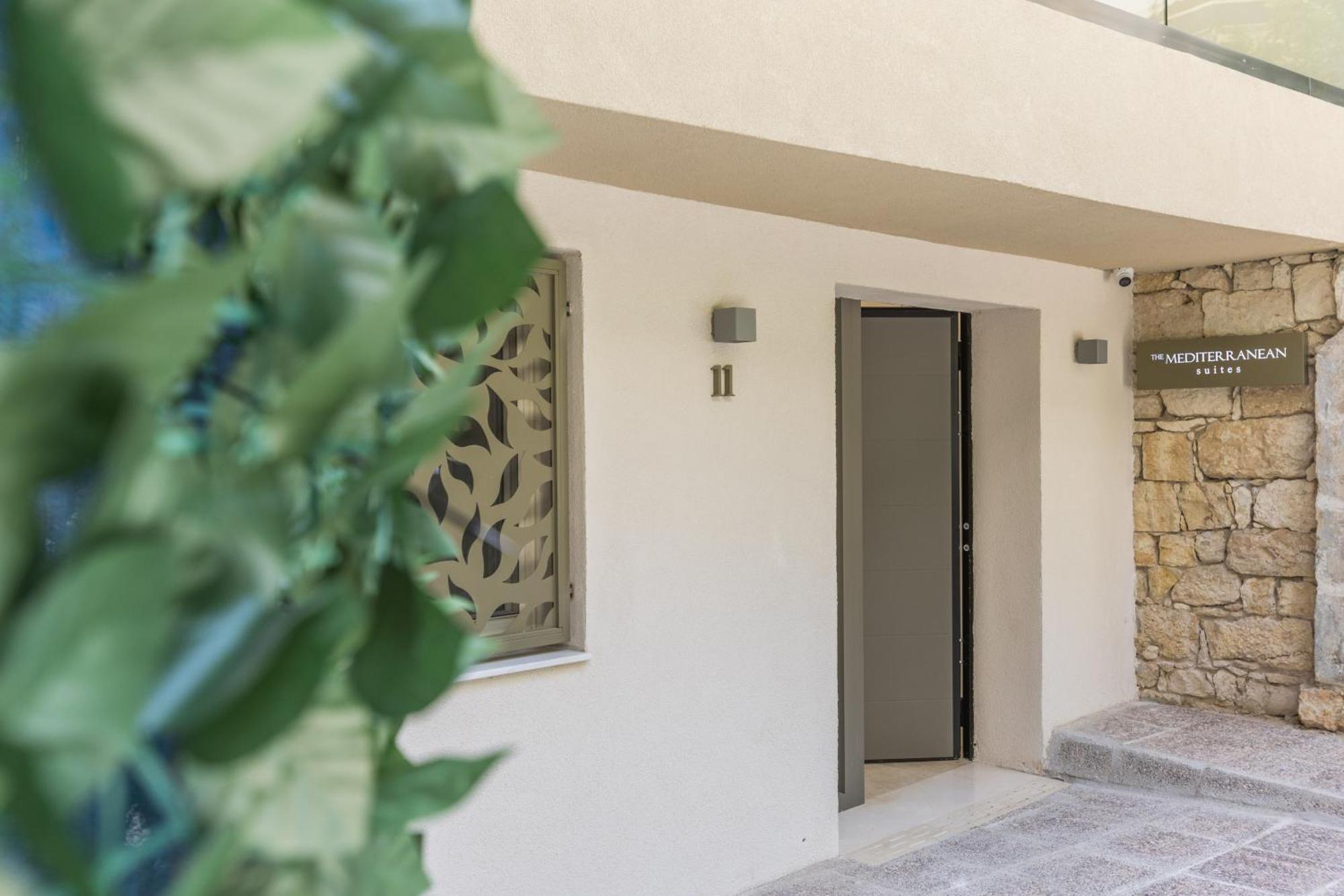 The Mediterranean Suites Pireus Zewnętrze zdjęcie