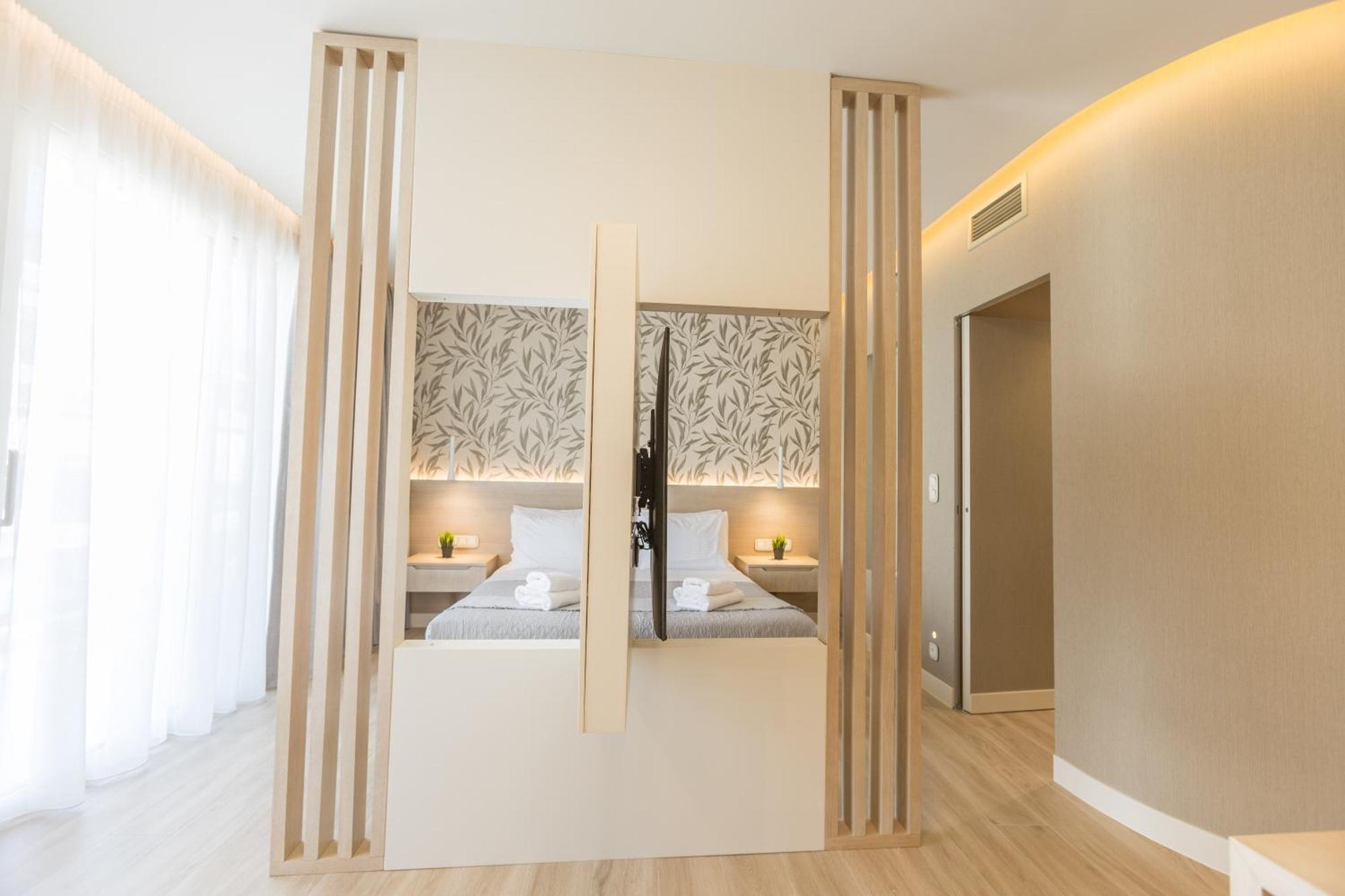 The Mediterranean Suites Pireus Zewnętrze zdjęcie