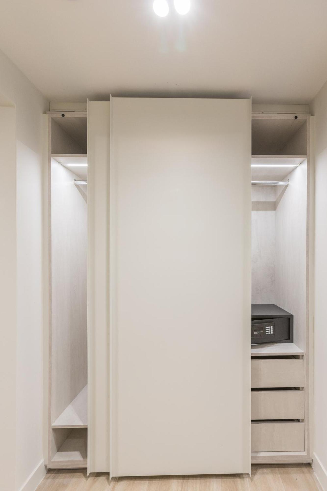 The Mediterranean Suites Pireus Zewnętrze zdjęcie