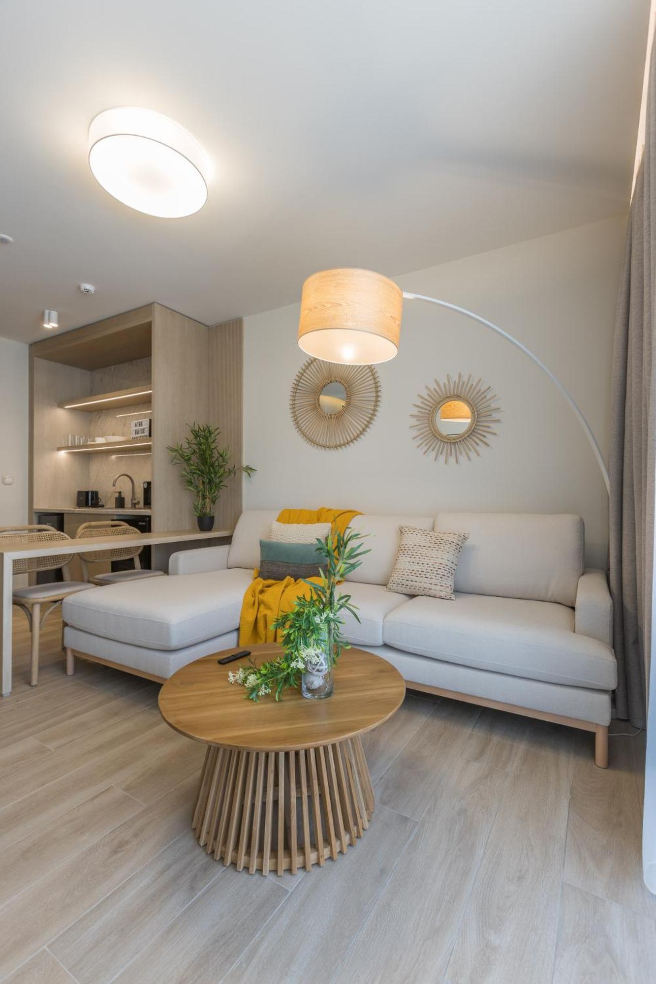 The Mediterranean Suites Pireus Zewnętrze zdjęcie