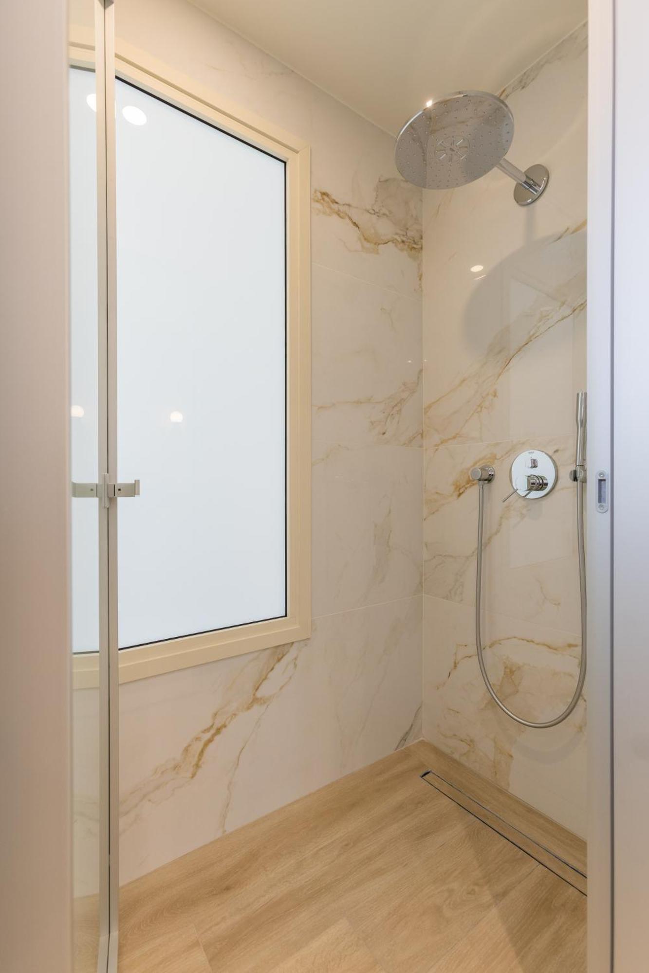 The Mediterranean Suites Pireus Zewnętrze zdjęcie