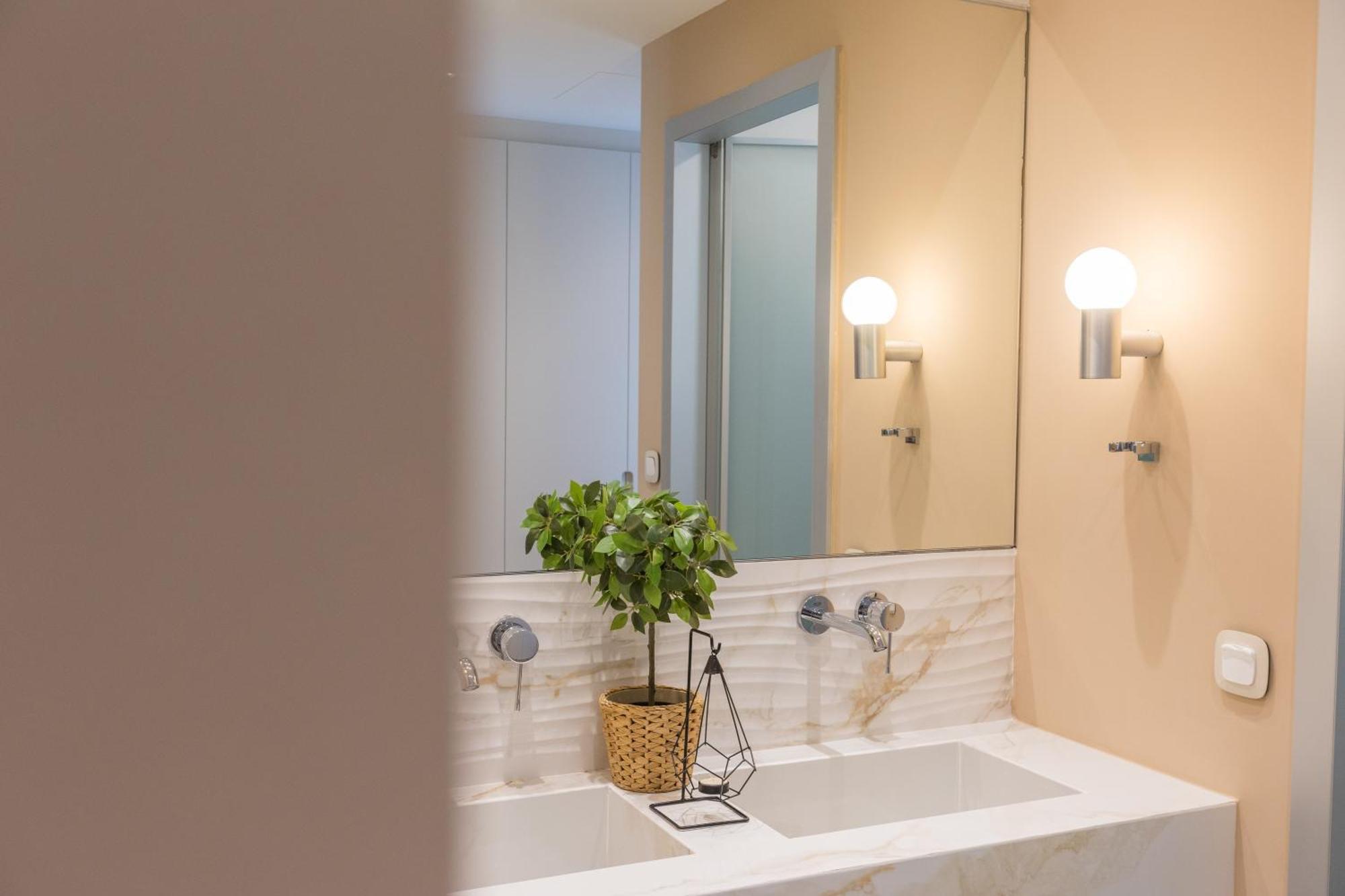The Mediterranean Suites Pireus Zewnętrze zdjęcie