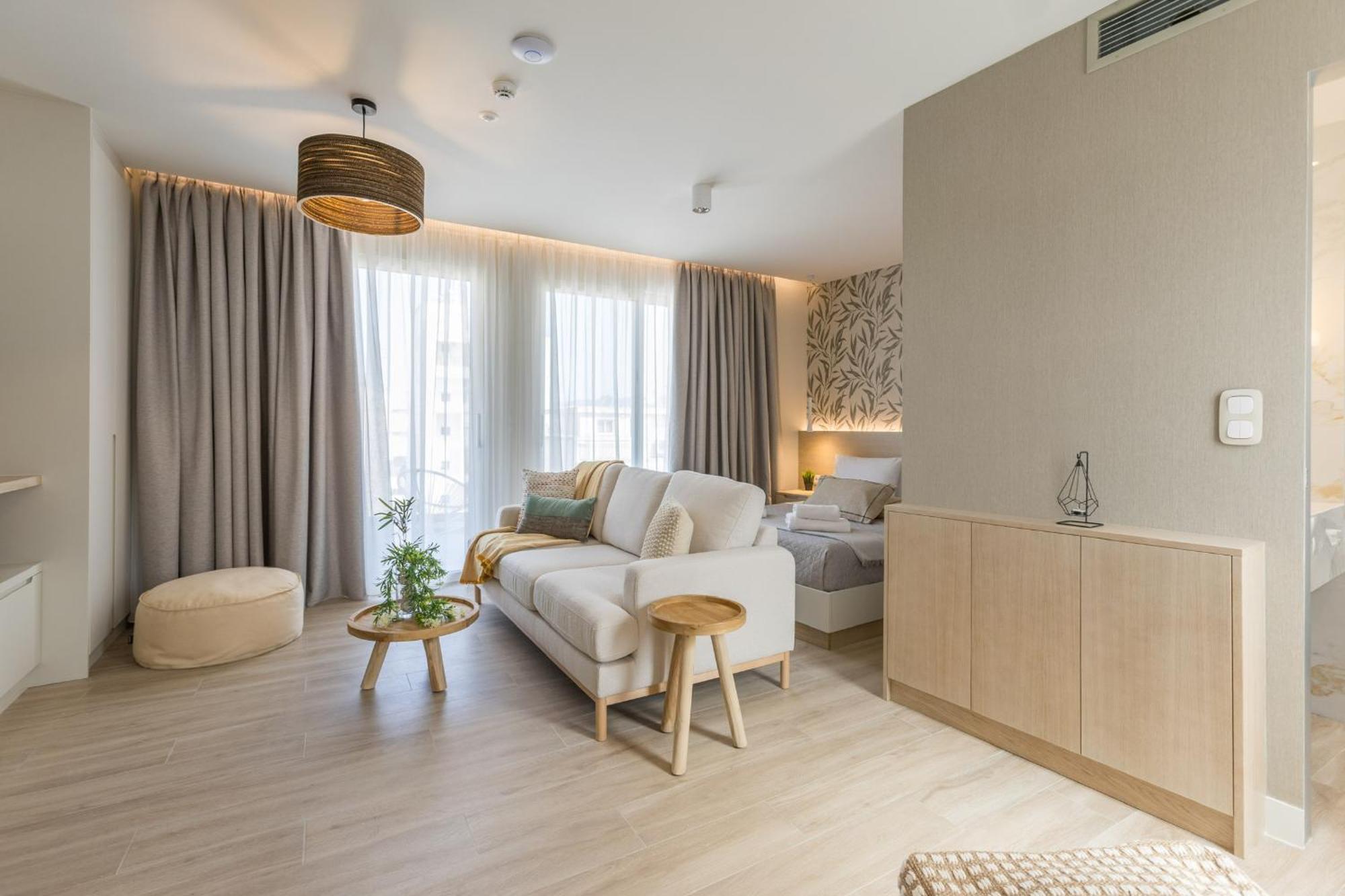 The Mediterranean Suites Pireus Zewnętrze zdjęcie