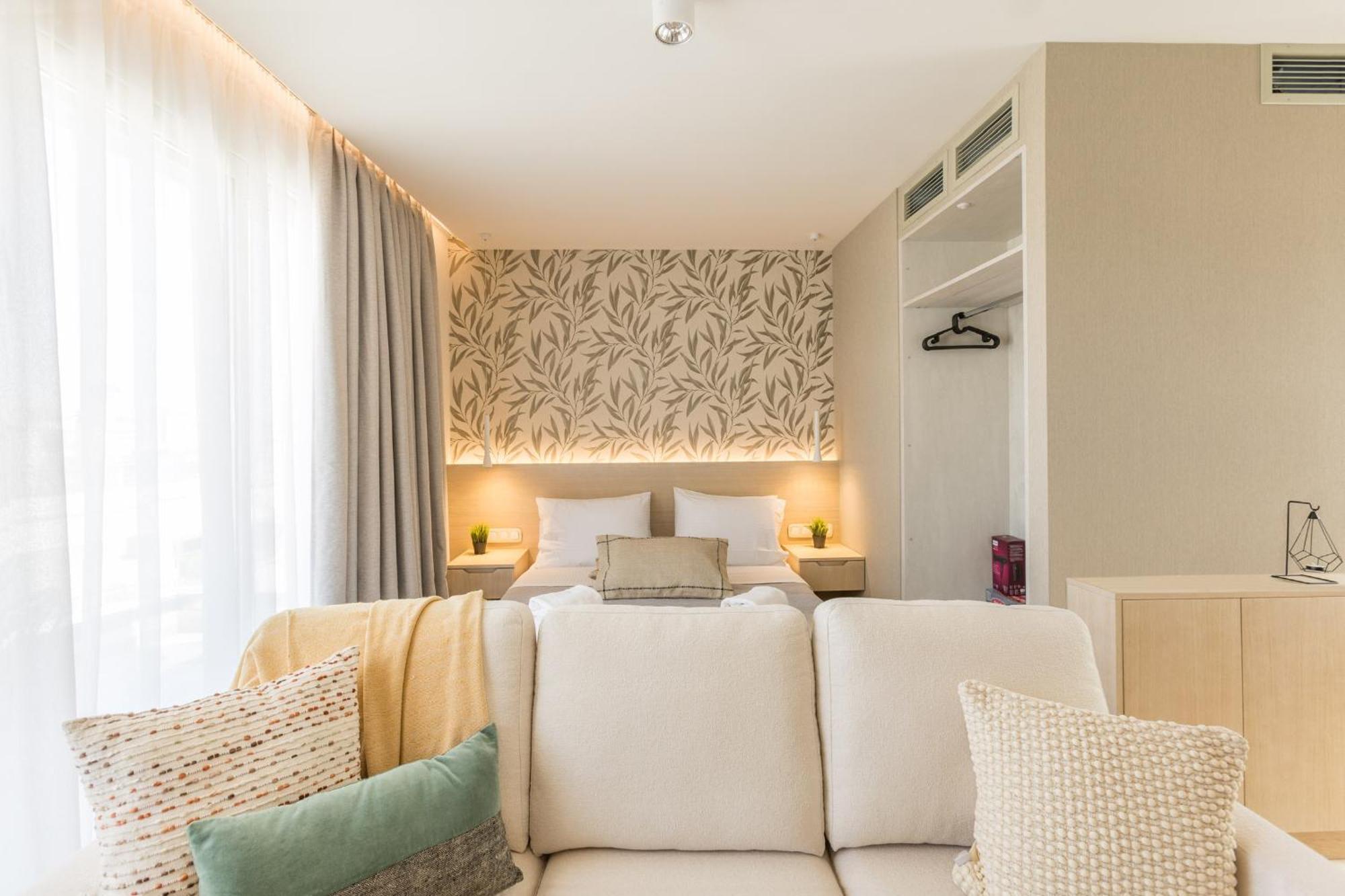 The Mediterranean Suites Pireus Zewnętrze zdjęcie